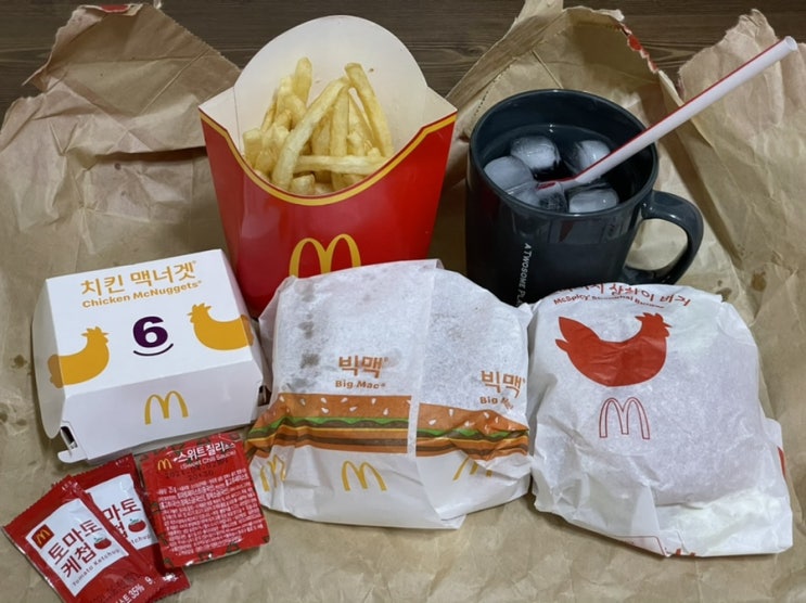  맥도날드 메뉴 추천 빅맥 상하이 라지 세트 감자튀김 치즈스틱 맥너겟 가격 칼로리