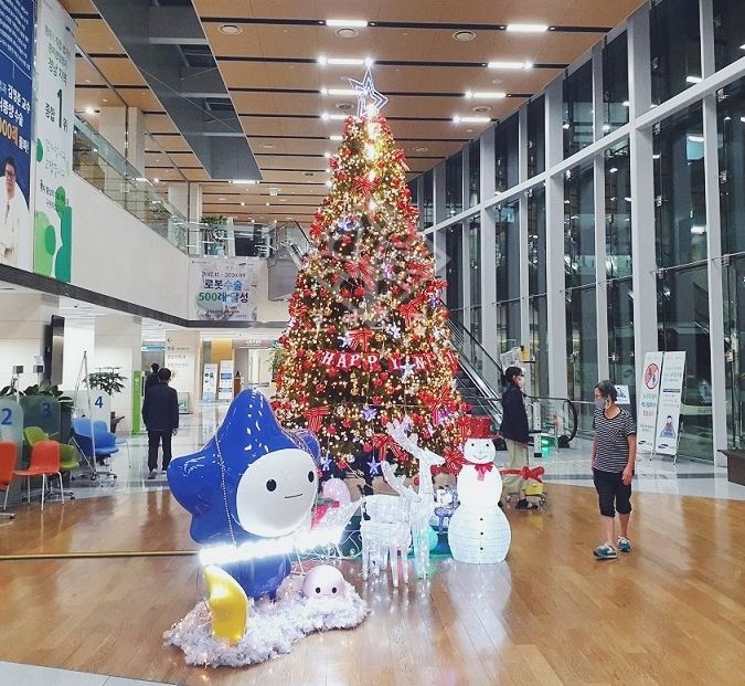  크리스마스트리:삼청창원병원 실내5M트리外