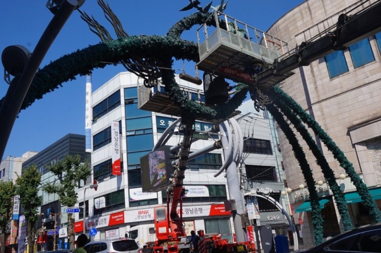  마산 창동 역사  탐방, 근현대의 흔적과  맛집들