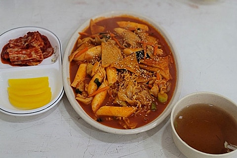 먹을래싸갈래 이미지