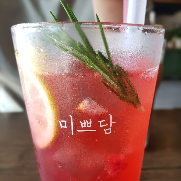  (화성) 깔끔하고 예쁜 카페,미쁘담