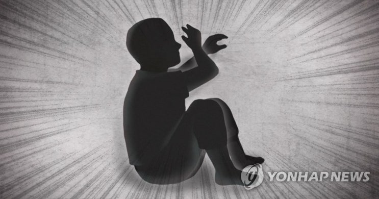 묻힐 뻔한 두 자녀의 죽음…법정에 선 20대 부부의 '눈물' 묻힐 뻔한 두 자녀의 죽음…법정에 선 20대 부부의 '눈물'