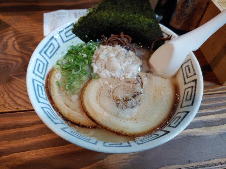  진한 돈코츠라멘이 땡길땐 망원역 맛집 라멘집아저씨