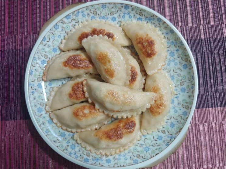  만두택배 진리구움만두로 주말에 만두파티