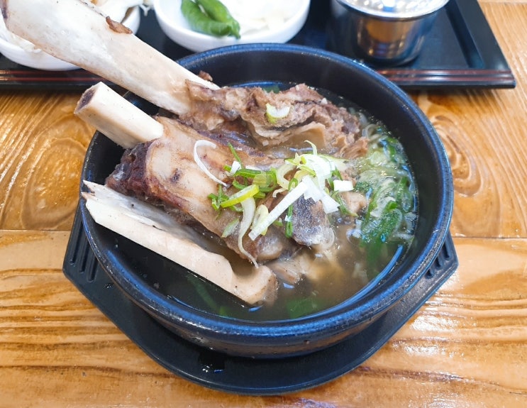  울산 명촌 맛집 24시 신촌 골프채 갈비탕에서 푸짐한 왕갈비탕을 맛보다