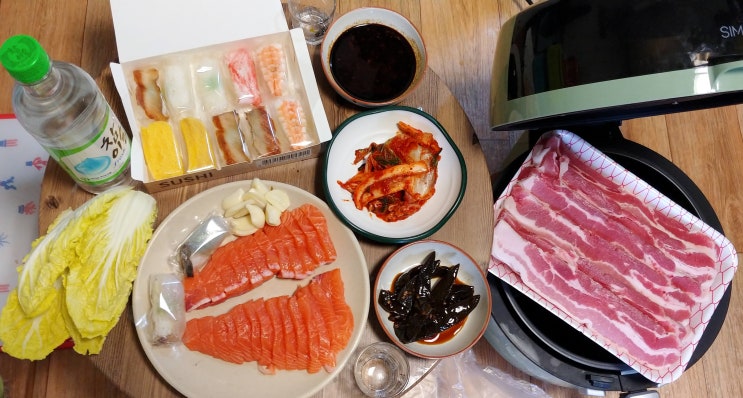  에어프라이어로 만든 수육 같은 삼겹살, 연어회와 연어회무침 계란말이