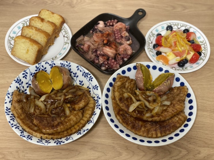  크리스마스 집콕일상 삼겹살스테이크와 문어감바스