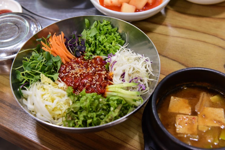  천안 점심 특선 풍성하게 먹는 우리한우정육식당
