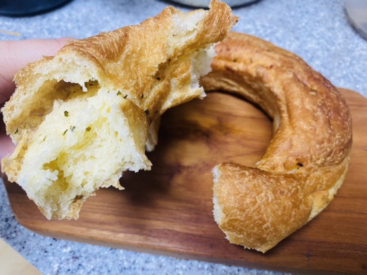 여수 베이커리, 여수 빵 맛집 키스링 마늘빵+블루베리빵 여수 베이커리, 여수 빵 맛집 키스링 마늘빵+블루베리빵