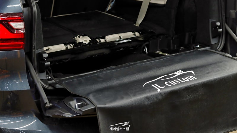 하남 초이로 / 아이나비 QXD 5000 블랙박스 장착, 보조배터리 시공 / BMW / X7