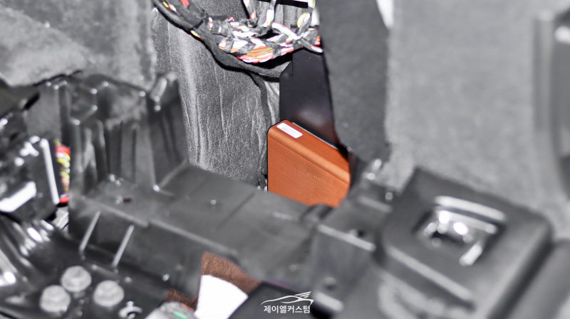 하남 초이로 / 아이나비 QXD 5000 블랙박스 장착, 보조배터리 시공 / BMW / X7