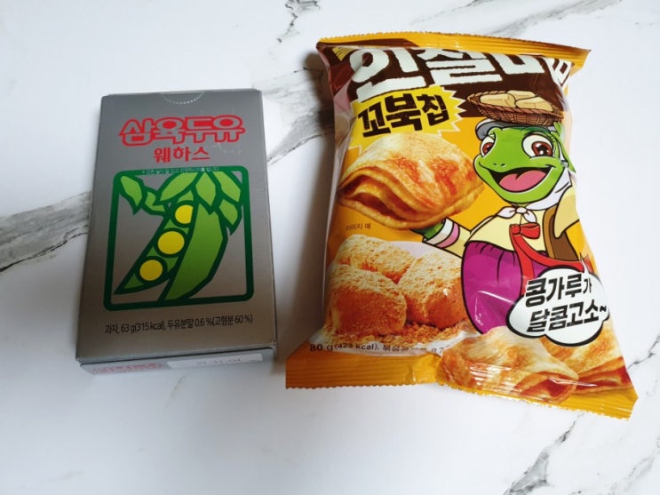  편의점털기~커널스 초코츄러스맛 팝콘&꼬북칩&삼육두유 웨하스