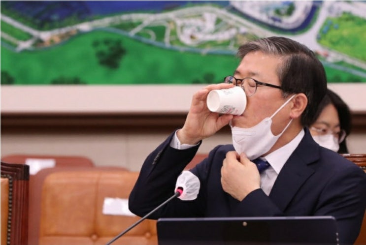  천신만고 끝 국토부 수장 오른 변창흠…부동산 안정화까진 '가시밭길'