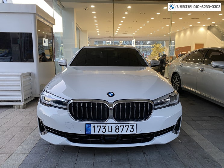  BMW 520i Lux LCI 출고