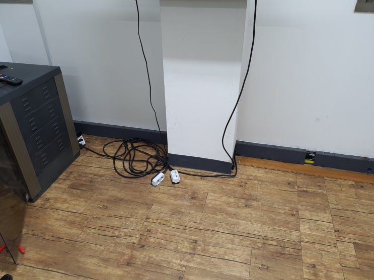  [경기도 성남시 분당 사무실랜공사] 최저가랜공사 랜선공사 몰딩작업 랜선포설 현장견적무료 시공후1년무상A/S