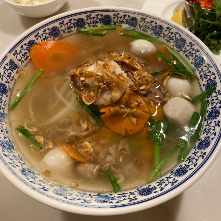 [내돈내산]신사 가로수길 베트남쌀국수 맛집 콴안다오 후기