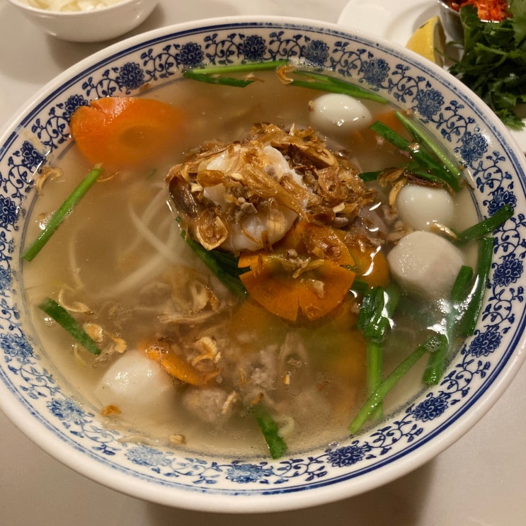  [내돈내산]신사 가로수길 베트남쌀국수 맛집 콴안다오 후기