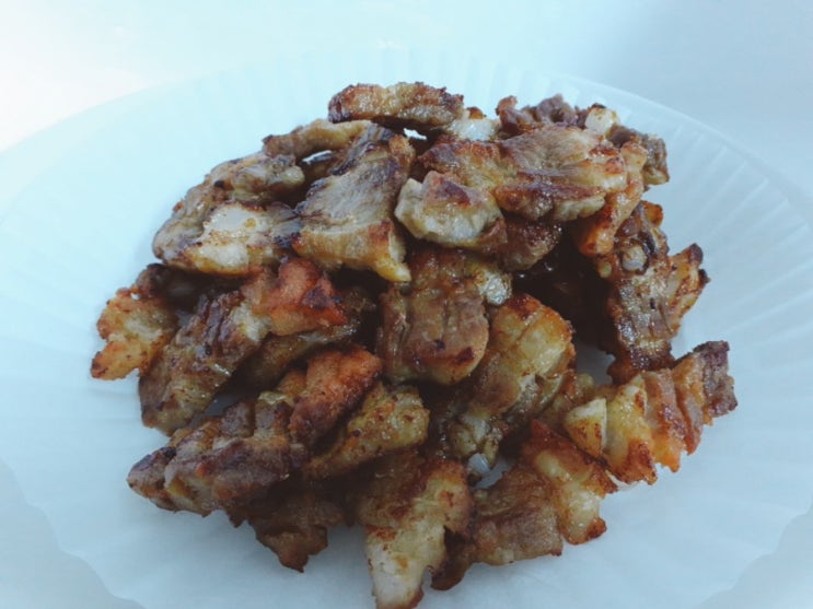  벌집 삼겹살에서 행복을 찾다