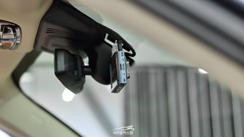 하남 초이로 / 아이나비 QXD 5000 블랙박스 장착, 보조배터리 시공 / BMW / X7