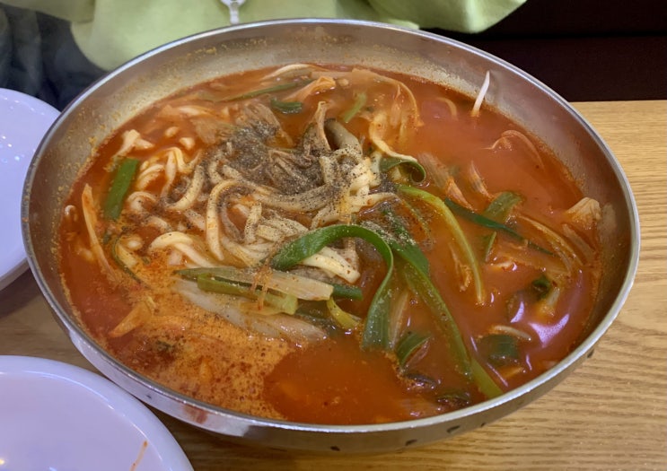 [성남 분당구/수내동 육개장칼국수 맛집]밀숲 분당수내점-육개장칼국수, 반계칼국수, 찐만두로 맛점 :D️