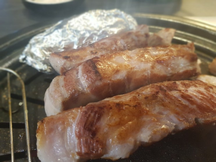  상현역맛집으로 소문난 곳 예상을 뛰어넘는맛 진짜돼지 광교상현점