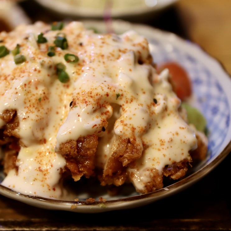  낙성대 맛집 구찌식탁, 우삼겹 명란마요와 치킨난반