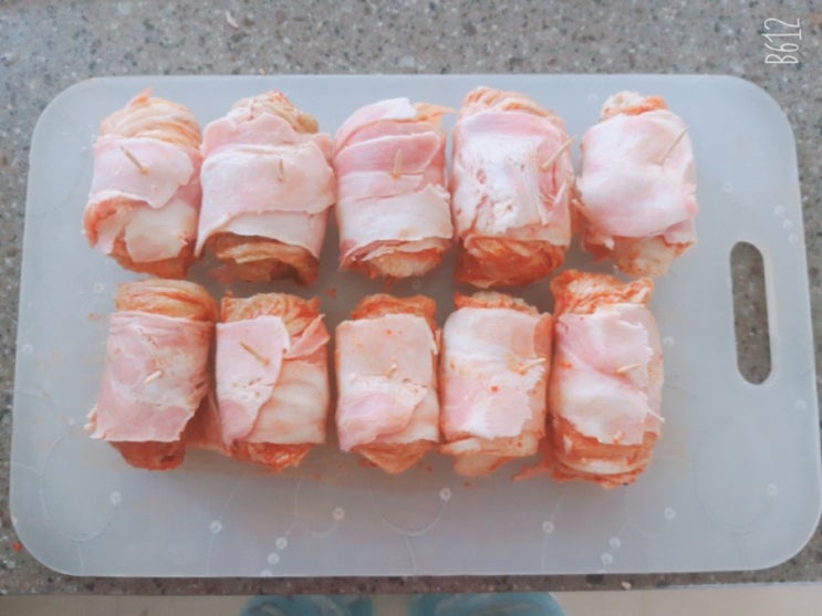  김치베이컨 말이(도시락과  한끼식사해결하기)