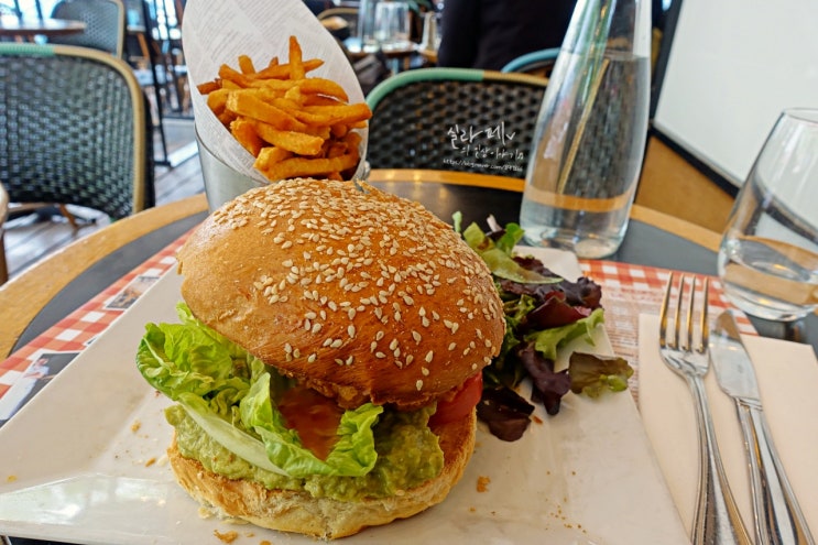  파리 여행 | 에펠탑 근처 15구 맛집 Le Café Primerose