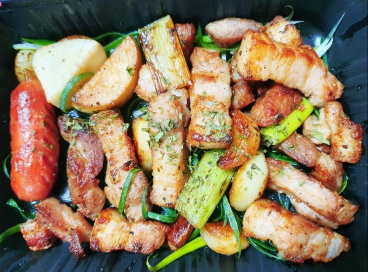 <성북구 맛집> 프리미엄 쫄면삼겹 고돼지 동대문점 후기!! <성북구 맛집> 프리미엄 쫄면삼겹 고돼지 동대문점 후기!!