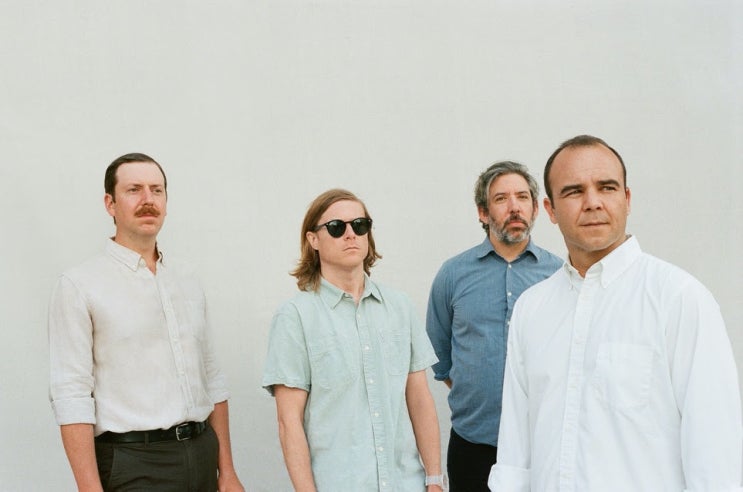 퓨쳐 아일랜드 / Future Islands, 신곡 'Born in a War' 영상