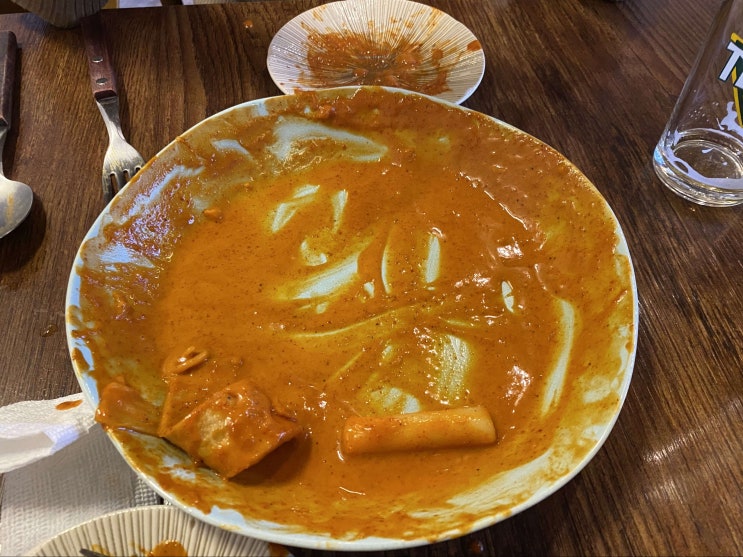  경주맛집, 경주여행 : 황리단길 료코 (안심카츠) / 밀애 (크림 떡볶이)