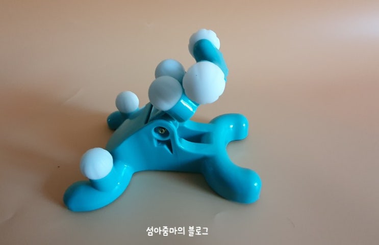  거북목 시원하게 넥퀸 마사지기/ 넥퀸 경추 목안마기 마사지기