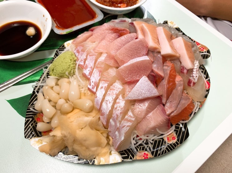  [노량진] 포장해와서 먹은 '경성상회' 모듬회+생굴