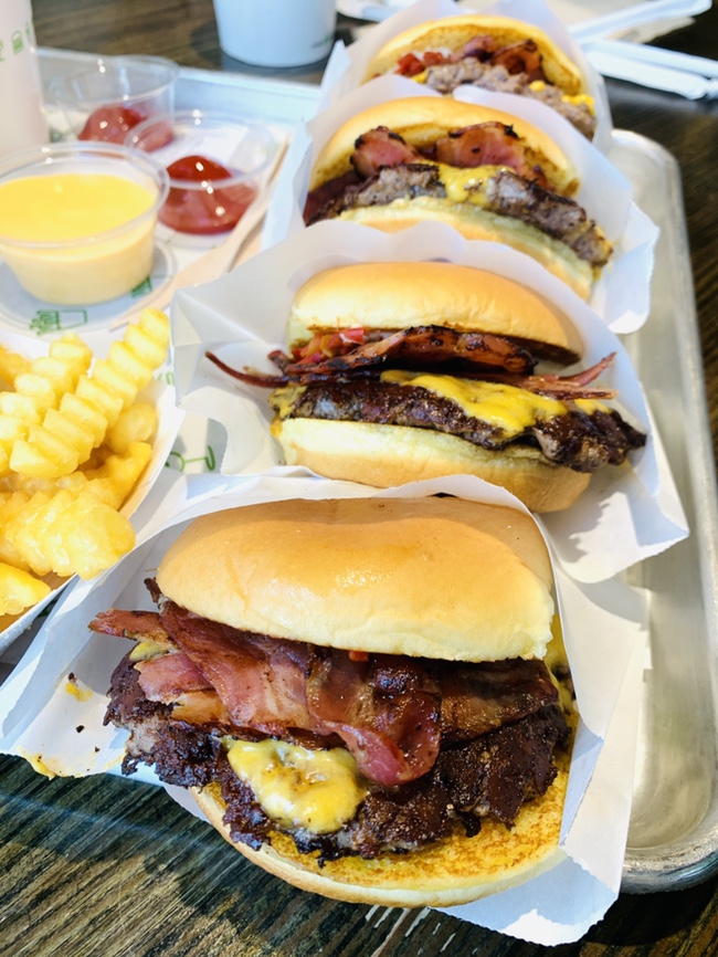  강남역 수제햄버거 맛집 쉑쉑버거 스모크쉑버거