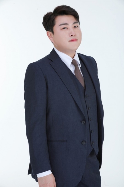 '트로바티' 김호중, 오늘(1일) 논산훈련소 입소! 3주 동안 기초군사훈련을 받아! '트로바티' 김호중, 오늘(1일) 논산훈련소 입소! 3주 동안 기초군사훈련을 받아!