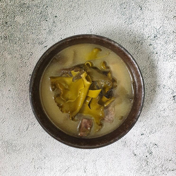  산모에게 좋은 음식 (산모 미역국)