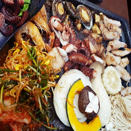 서귀포맛집 서귀포올레시장맛집 흑돼지해물삼합 추천해요