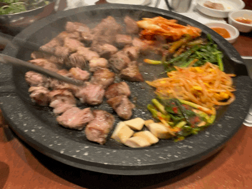  구워주는 고기 맛집 ! 달동 꽃돼지식당