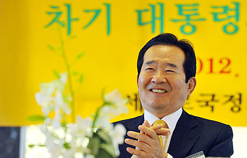  “정세균, 文에 대선출마 의지 밝혔다” :: 묻어가려는 홍준표