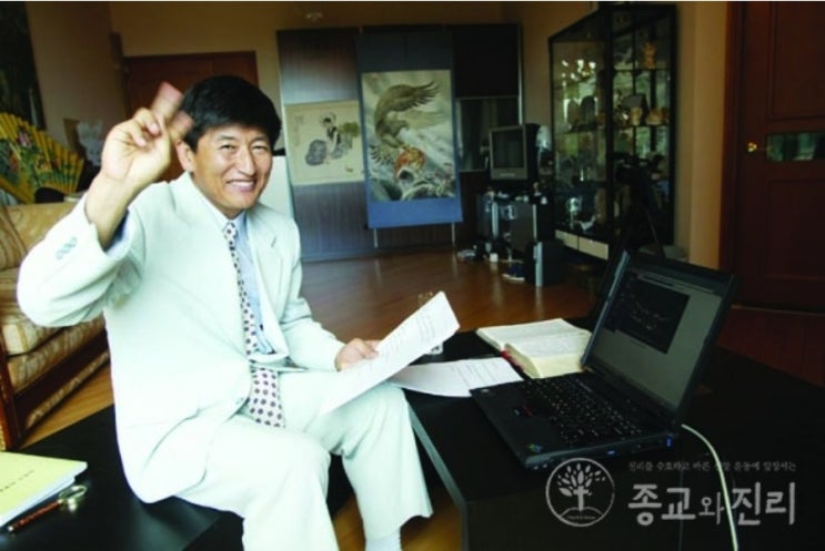 “발찌 찬 자칭 하나님”… JMS 정명석 생일날 ‘휴거기념일’ 행사? JMS 관련 사건들 상기하며 주의 당부 “발찌 찬 자칭 하나님”… JMS 정명석 생일날 ‘휴거기념일’ 행사? JMS 관련 사건들 상기하며 주의 당부