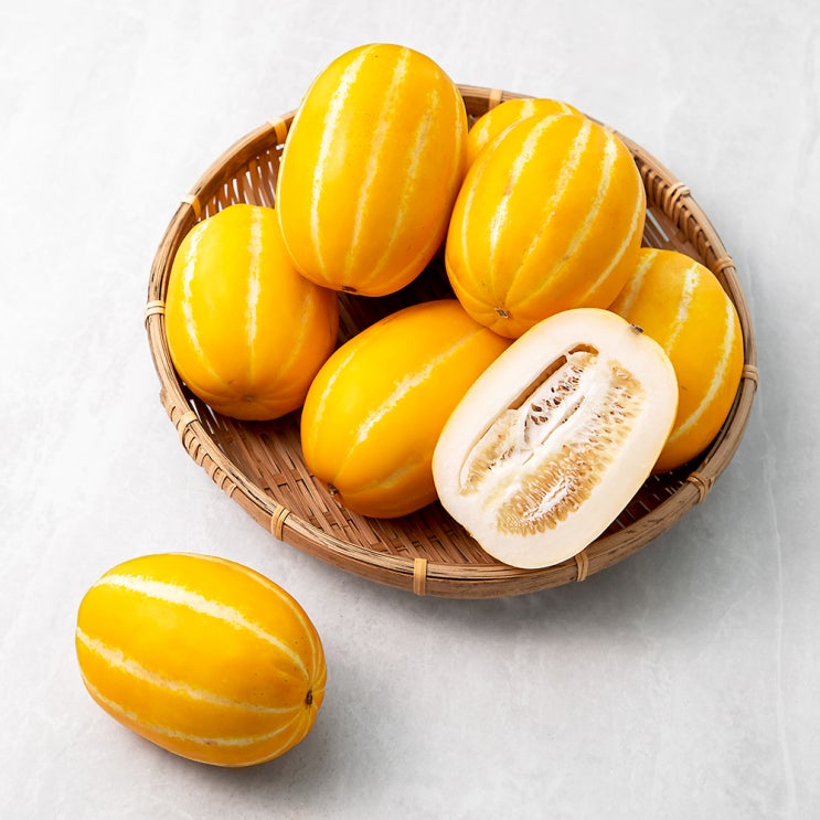 가성비 뛰어난 성주 노란참외, 3kg(8~15입), 1봉 좋아요 가성비 뛰어난 성주 노란참외, 3kg(8~15입), 1봉 좋아요