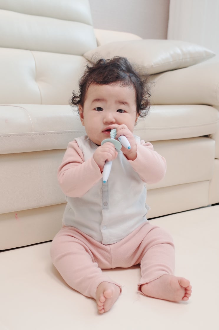  아기칫솔 사용시기 돌아기칫솔 누크 칫솔