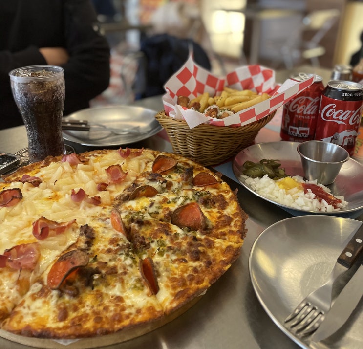 서면 전포 피자 맛집 :: 미국 느낌 물씬 이븐도우
