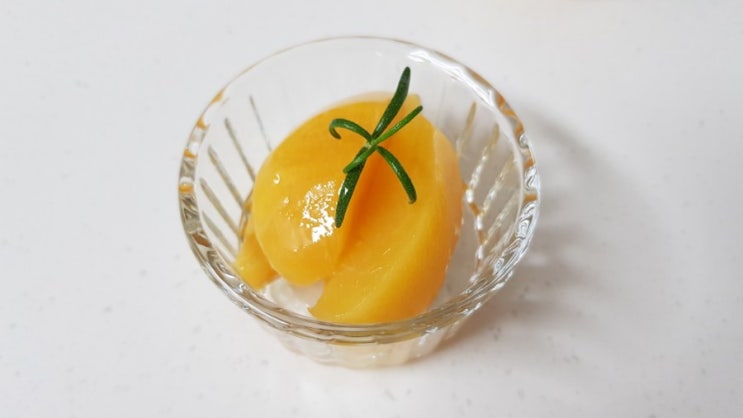  선샤인박스에서 맛있는 타트체리 쥬스 복숭아 병조림 주문했어요