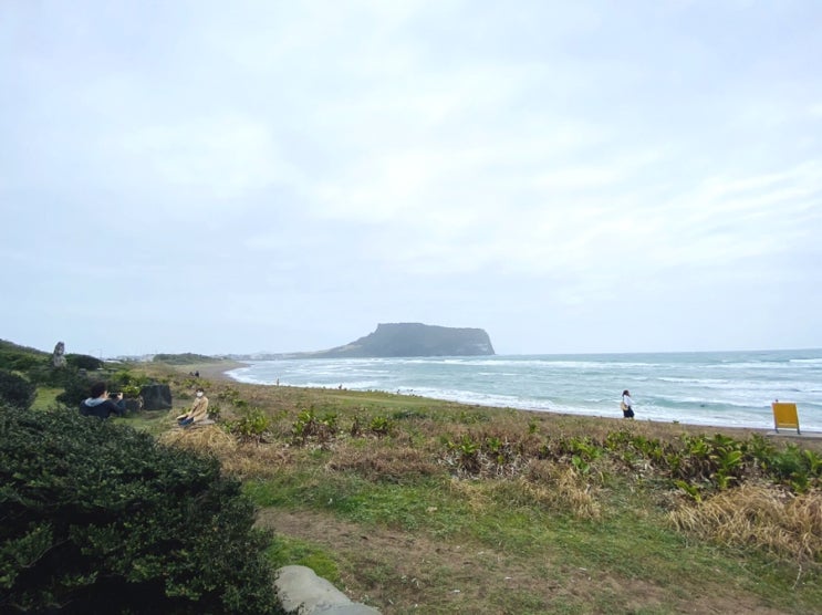  제주 성산에서 예쁜바다와 성산일출봉을 바라보면서 걷기좋은 광치기 해변