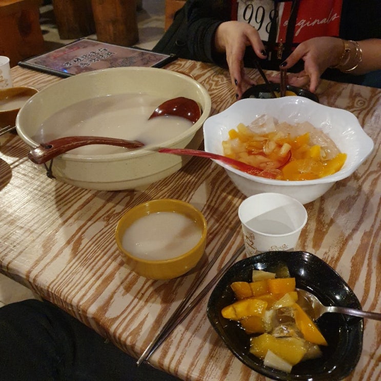 부산대학교 '막걸리' 맛집: 조선칼국수와통막걸리 부산대점