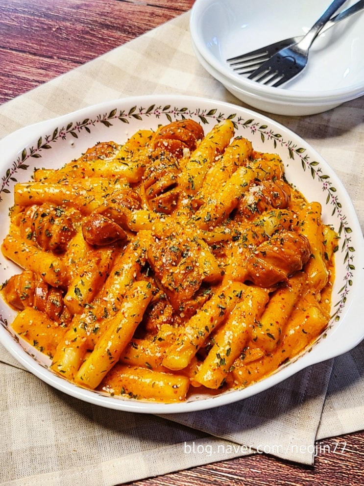 로제떡볶이 만들기 특별한 떡볶이요리 주말 아이간식으로 추천 로제떡볶이 만들기 특별한 떡볶이요리 주말 아이간식으로 추천