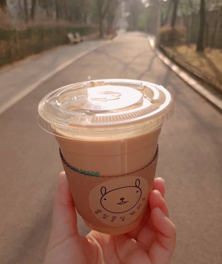 일산 라페스타 '몽실몽실케이크' 수제 밀크티 테이크 아웃! 일산 라페스타 '몽실몽실케이크' 수제 밀크티 테이크 아웃!