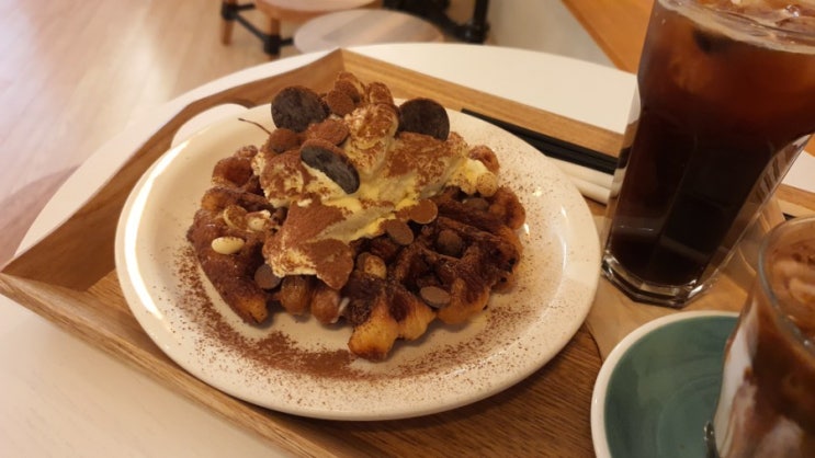  안산 중앙동 크로플 맛집, 카페 79파운야드 안산중앙점 더블초코 크로플 후기
