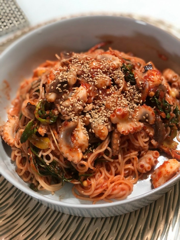 매콤달콤 비빔국수 고추장양념 레시피 비빔국수만들기 매콤달콤 비빔국수 고추장양념 레시피 비빔국수만들기